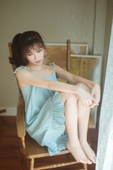 强行玩弄办公室新婚少妇